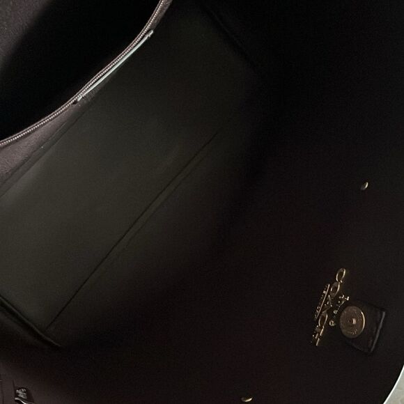 Coach Town Tote Polished Pebbled Leather Black, New - Picture 8 of 14